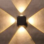 WALL LIGHT